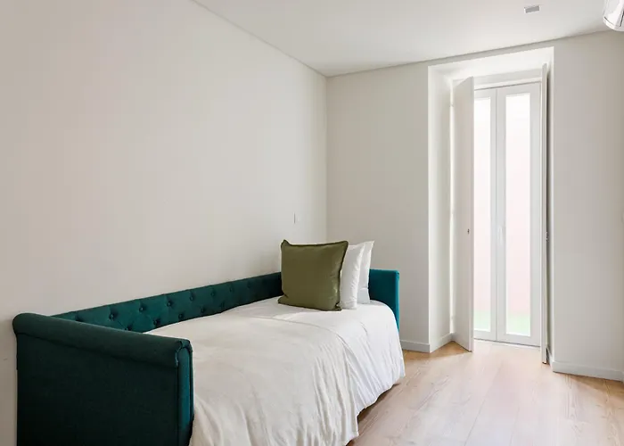 The Travelers Terrace, 2br In